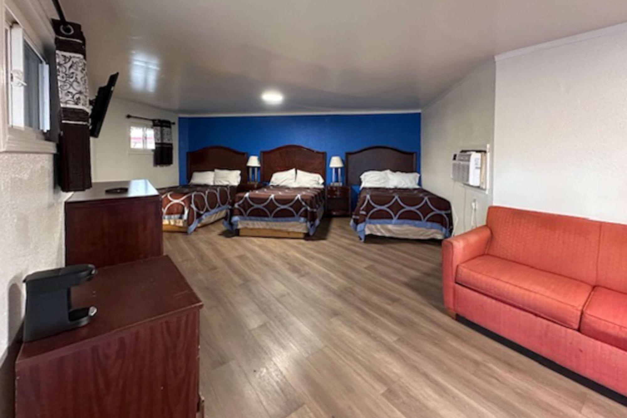 Rodeway Inn Flora Zewnętrze zdjęcie