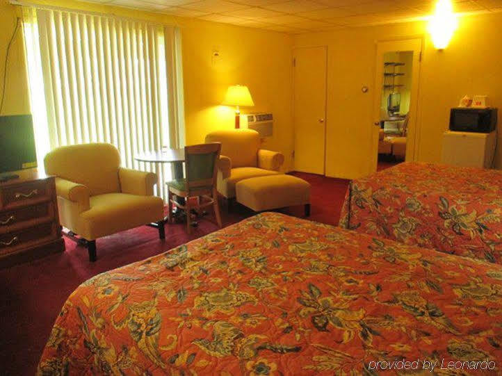 Rodeway Inn Flora Zewnętrze zdjęcie